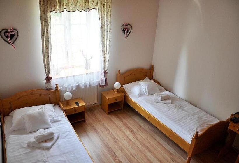 פנסיון Penzion Diana