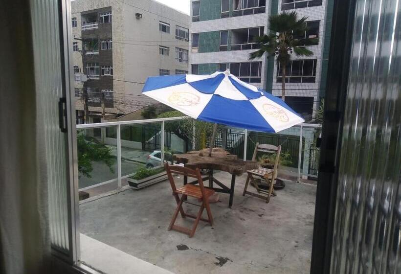 펜션 The Place Hostel