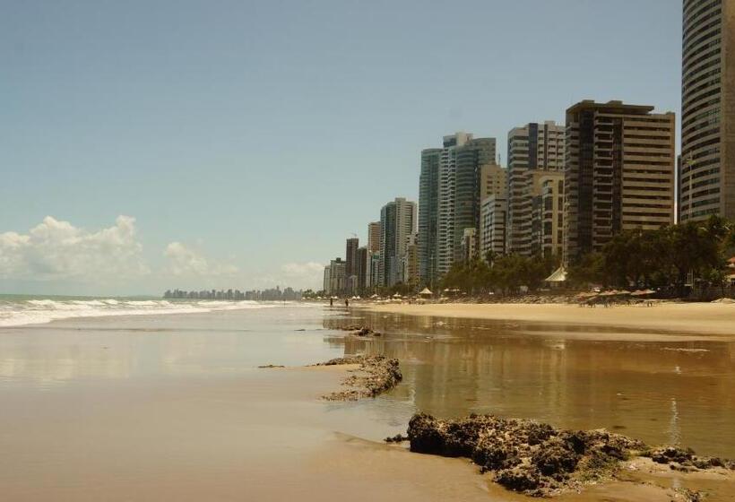 펜션 The Place Hostel