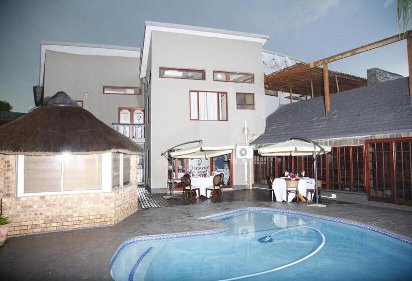 펜션 Travetel Or Tambo Airport