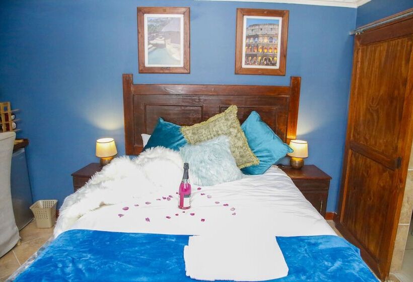 펜션 Travetel Or Tambo Airport