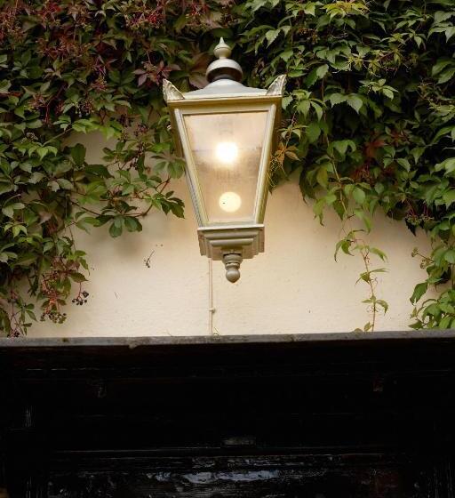 旅馆 The Grosvenor Arms