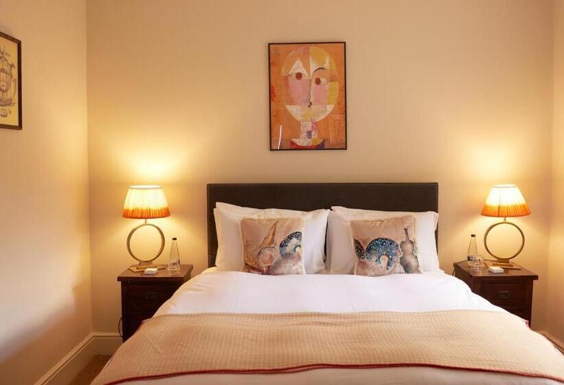 旅馆 The Grosvenor Arms