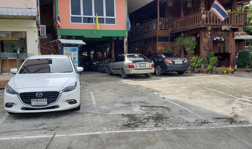 ホテル Baan Yuyuen