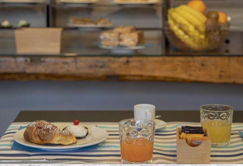 Luxmarì Hotel & Spa