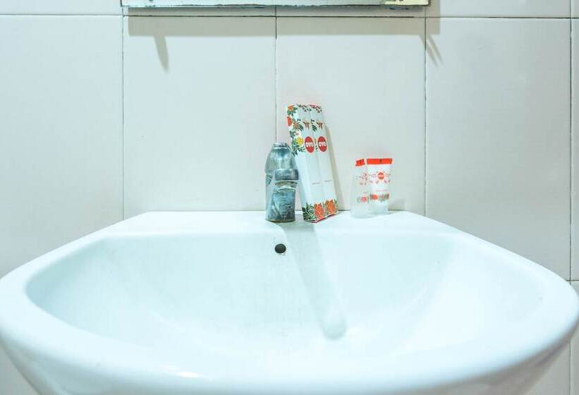 ホテル Oyo 2191  Ganisfa