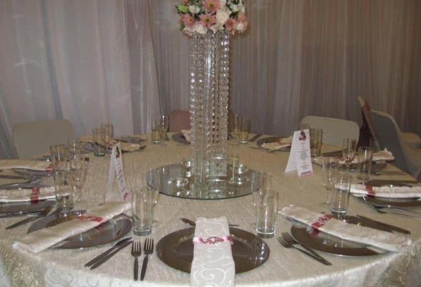 호텔 Quest Conference Estate