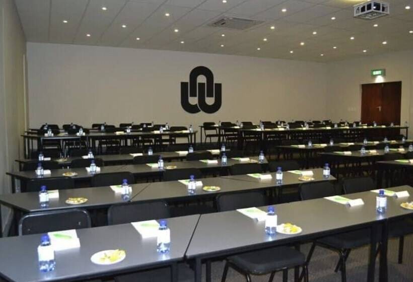 호텔 Quest Conference Estate