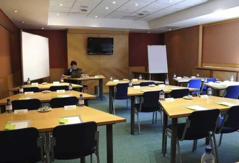 호텔 Quest Conference Estate