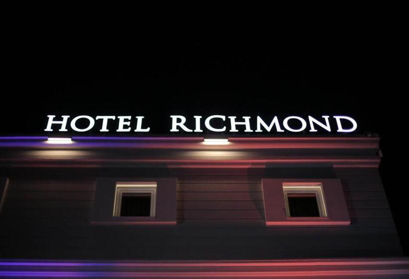 בית מלון כפרי Richmond