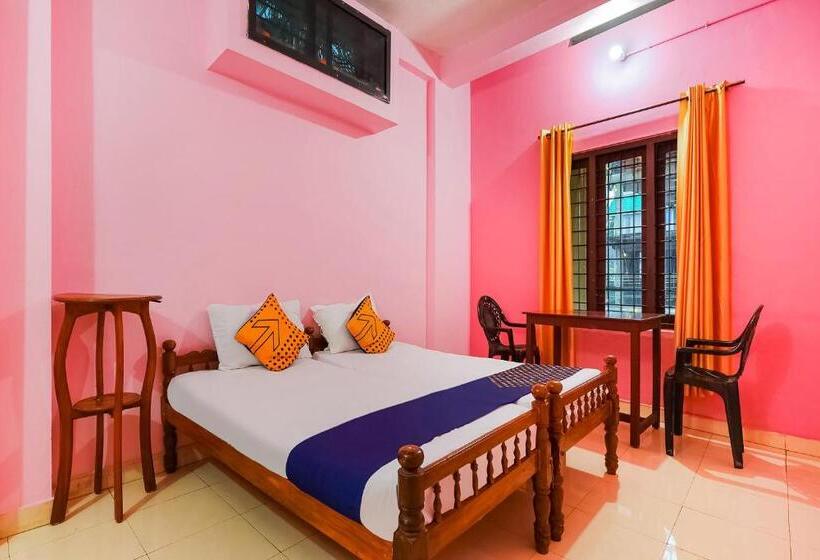 Отель Spot On Kk Lodge