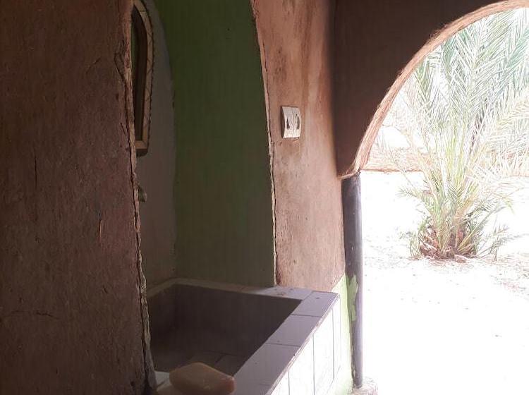 호텔 The Palm Grove