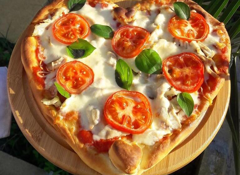 ペンション Golden Palms Guest House & Cafe