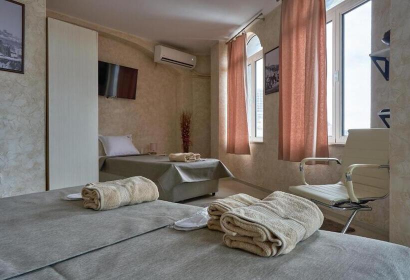 ペンション Kings View