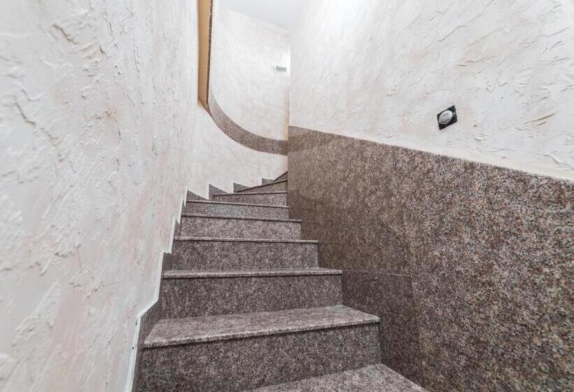 ペンション Kings View