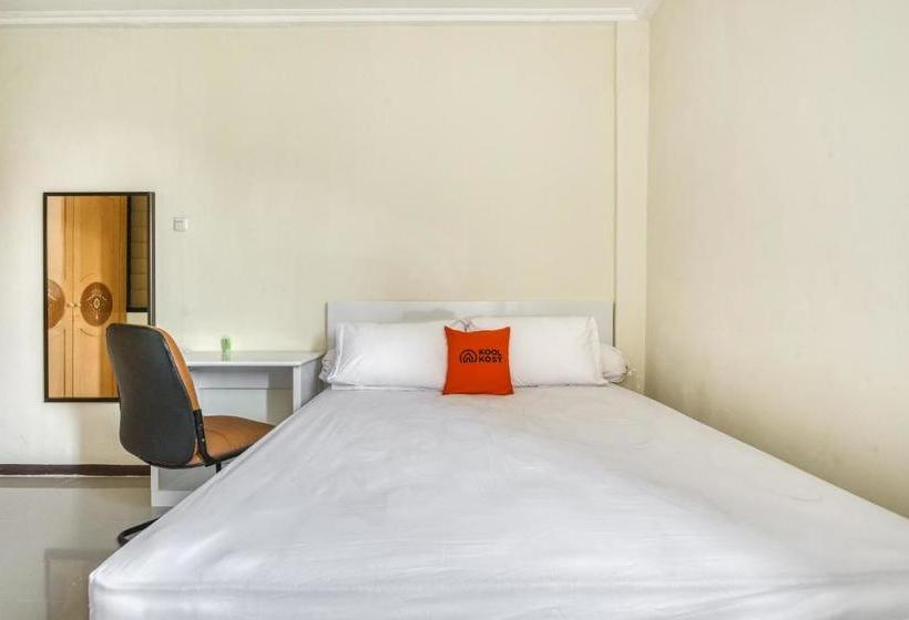 Пансион Koolkost Syariah Near Kaza Mall Surabaya