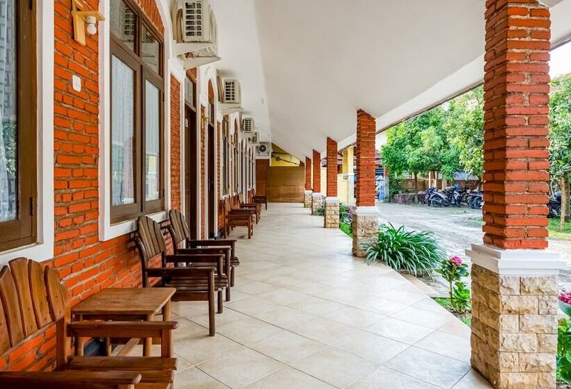 膳宿费 Reddoorz Syariah Near Gor Ken Arok