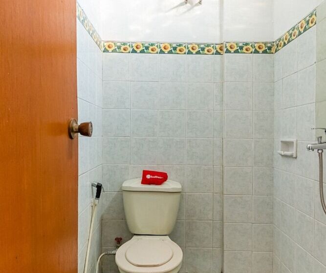 膳宿费 Reddoorz Syariah Near Gor Ken Arok