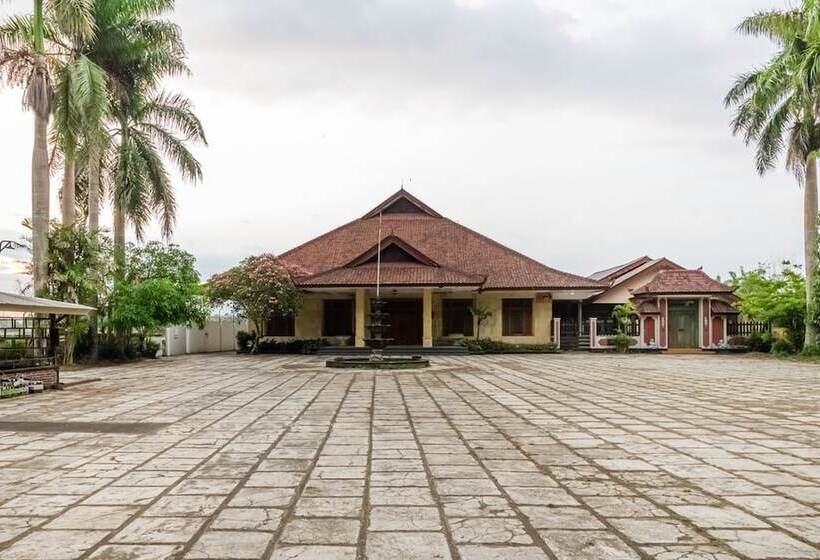 膳宿费 Reddoorz Syariah Near Gor Ken Arok