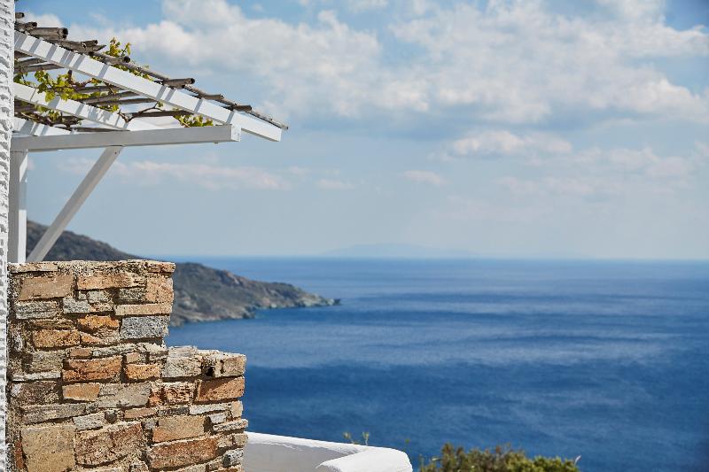 Agnanti Andros Apartments