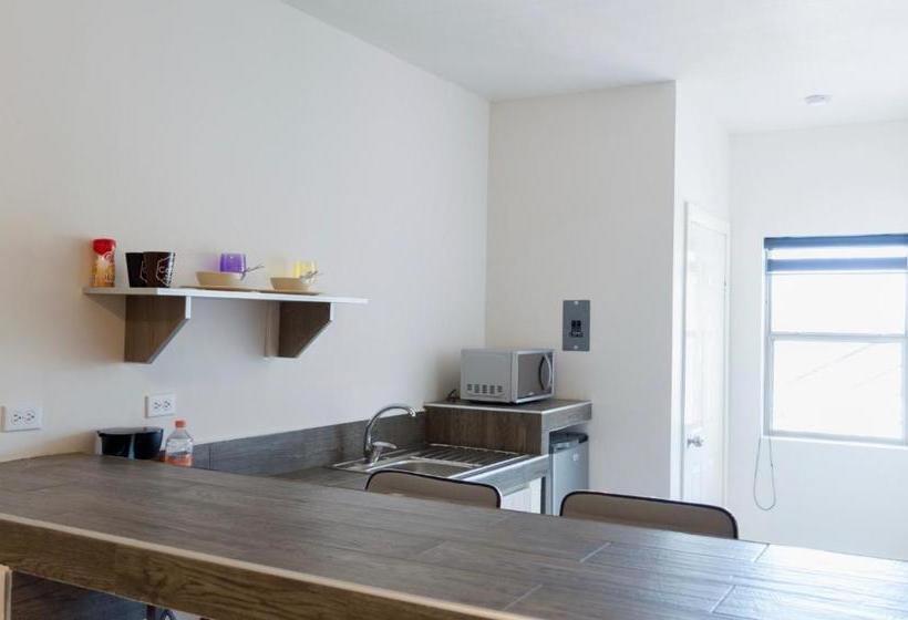 Общежитие Magnolias Suites