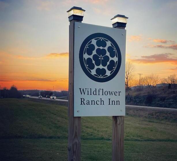 住宿加早餐 Wildflower Ranch Inn