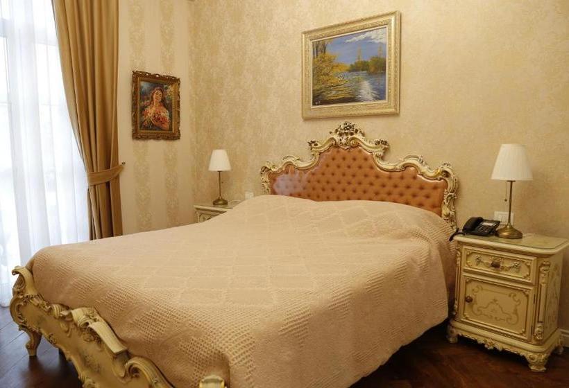 בית מלון כפרי Castle Konti