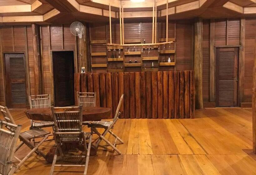 فندق Gibbon Lodge