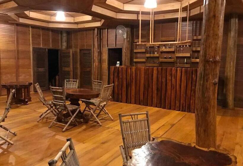 فندق Gibbon Lodge