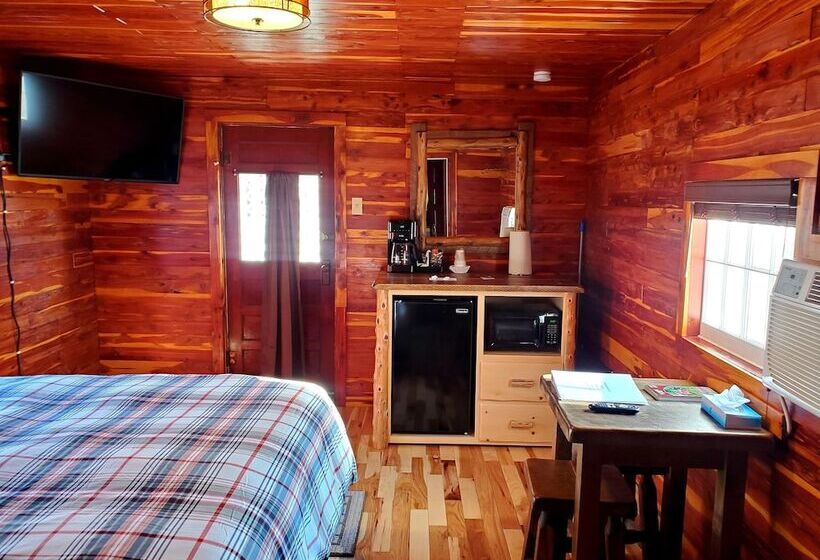 فندق Log Cabin Inn