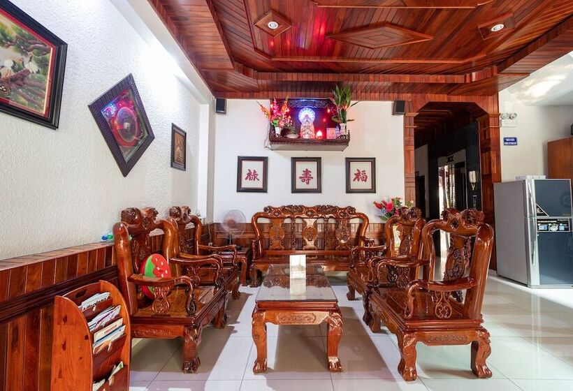 هتل Reddoorz @ Phan Huy Ich Street