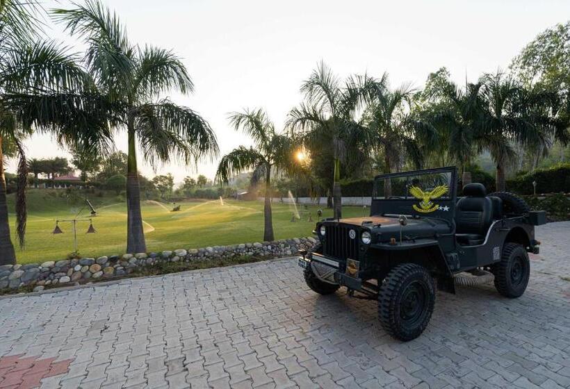 فندق Stayvista At Brickwood Hill With Outdoor Infinity Pool & Jacuzzi