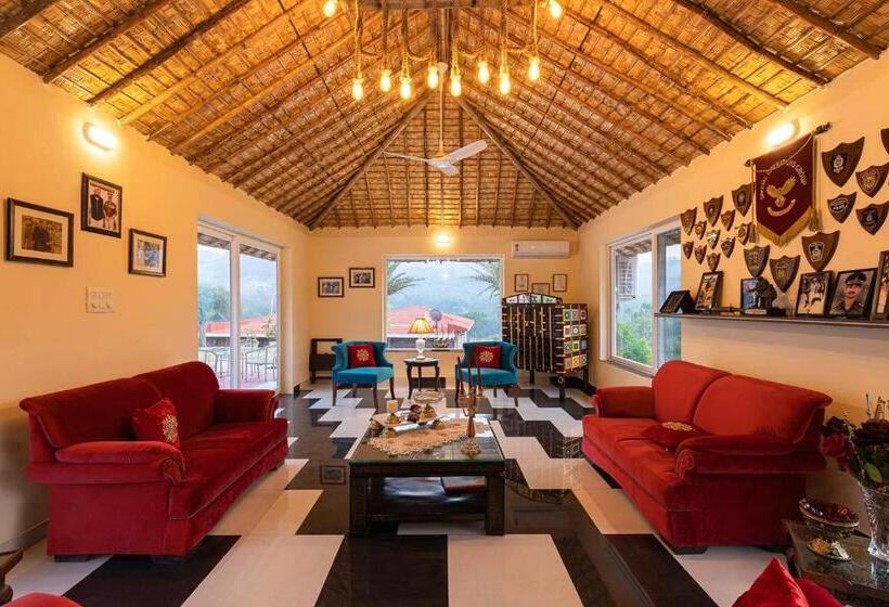 فندق Stayvista At Brickwood Hill With Outdoor Infinity Pool & Jacuzzi