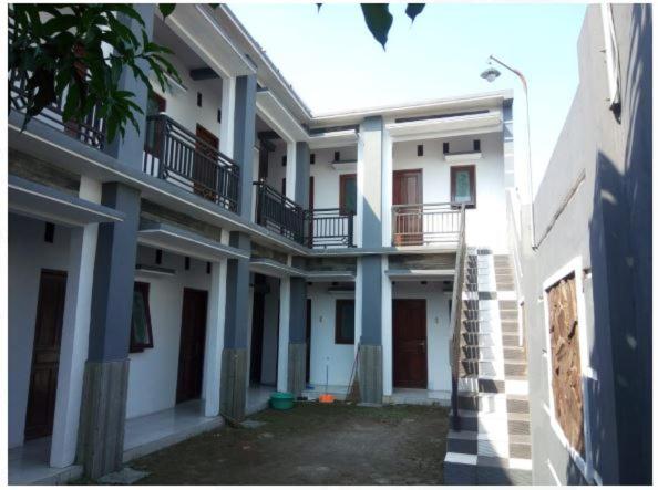 بنسيون Griya Anugrah