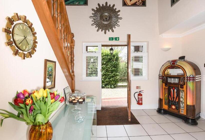 Пансион Tilehouse Lodge