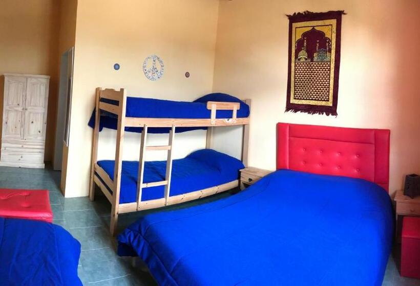 هاستل Hosteria Dharma