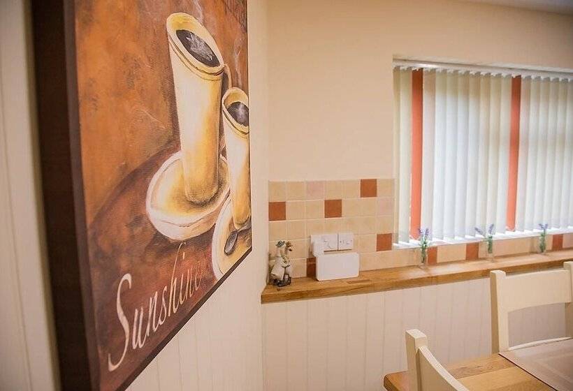 צימר The Annexe @ Elmbank   Adults Only