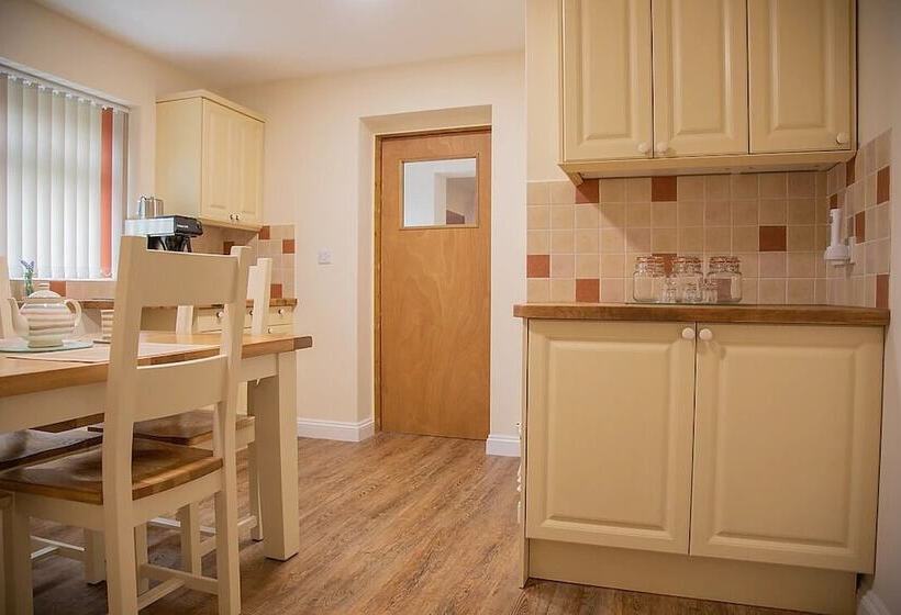 צימר The Annexe @ Elmbank   Adults Only