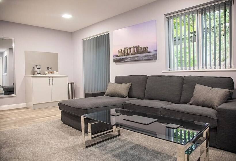 צימר The Annexe @ Elmbank   Adults Only