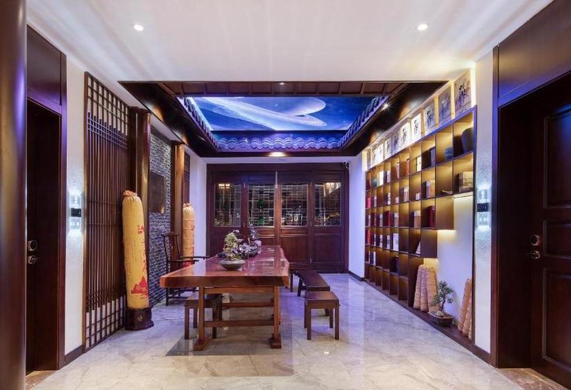 호텔 Floral Fenghuang Feng Xue Ye Gui Ren