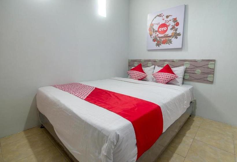 호텔 Oyo 2187 Hm Guest House