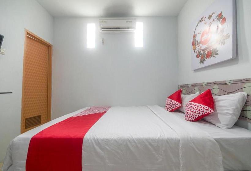 호텔 Oyo 2187 Hm Guest House