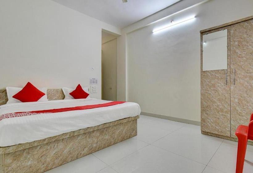 ホテル Oyo 60690  Shivneri Lodging