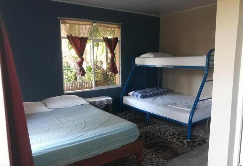 בית מלון כפרי Sophie House