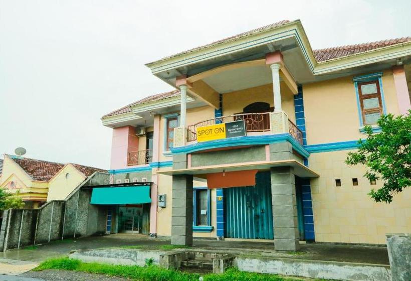 ホテル Spot On 1797 Narita Family Residence