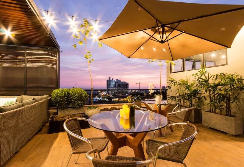 Отель Surya Lima