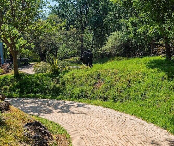 Vivari Hotel And Spa By Mantis