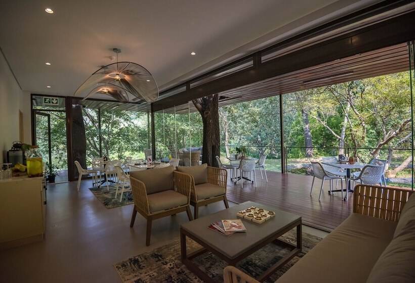 Vivari Hotel And Spa By Mantis