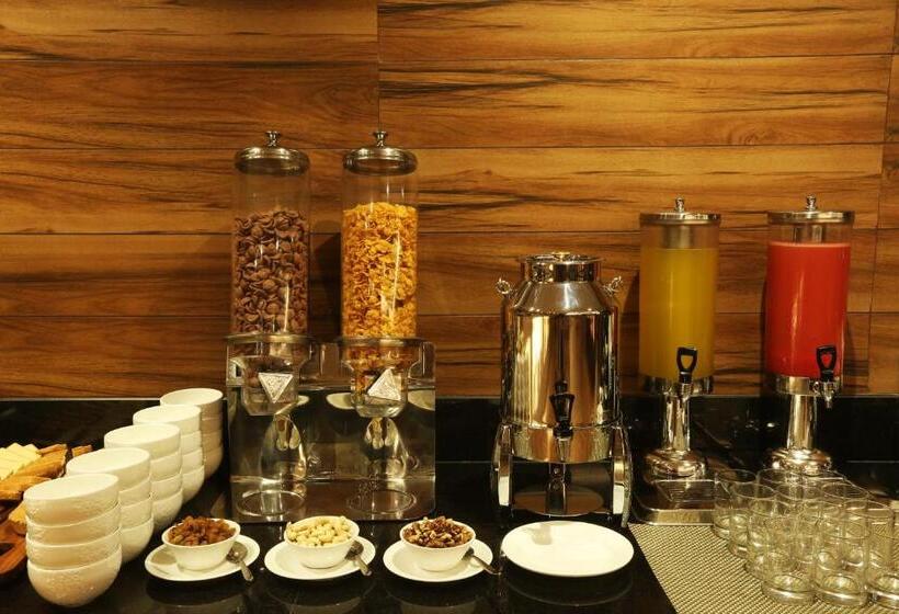 Resort The Lohias, Goa Candolim