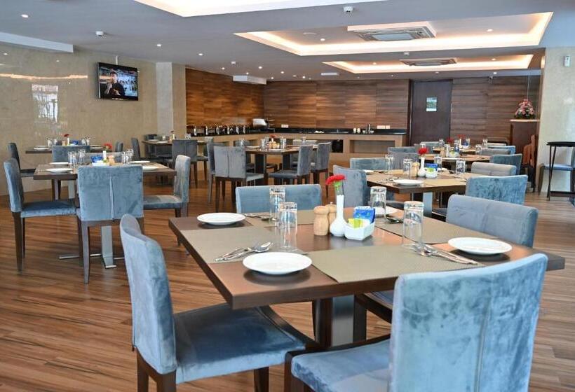 Resort The Lohias, Goa Candolim